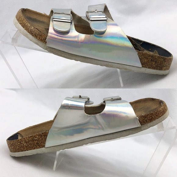 3/$20 Twin Hearts Iridescent Metallic Cork Sandal - Picture 4 of 8